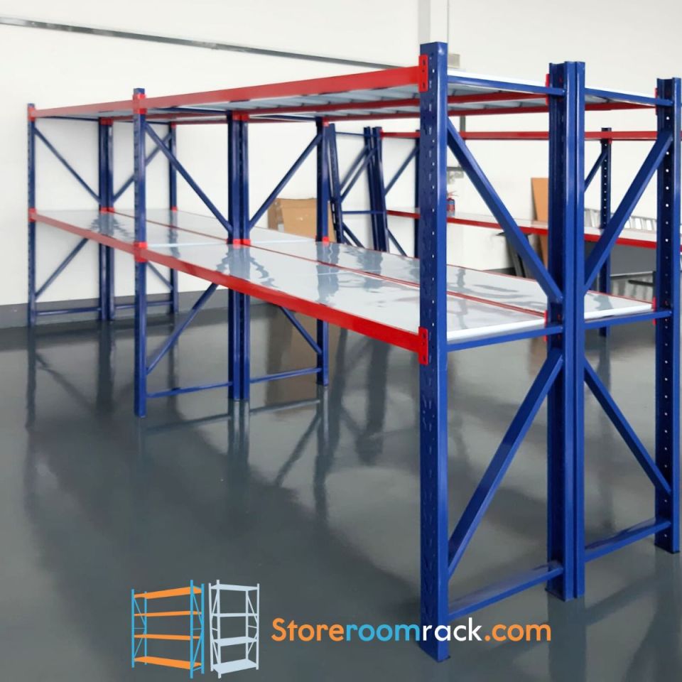 Warehouse racks installed back to back in an industrial unit